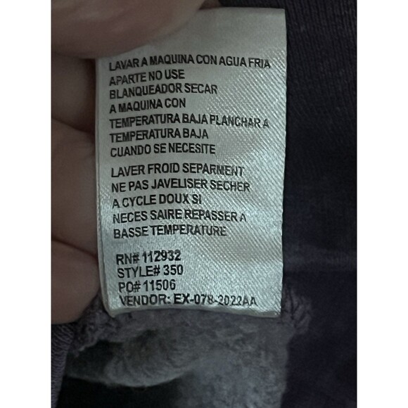 Vintage  Virginia Beach VA Sweatshirt Large - Faded Distressed Crewneck Purple - Picture 5 of 6